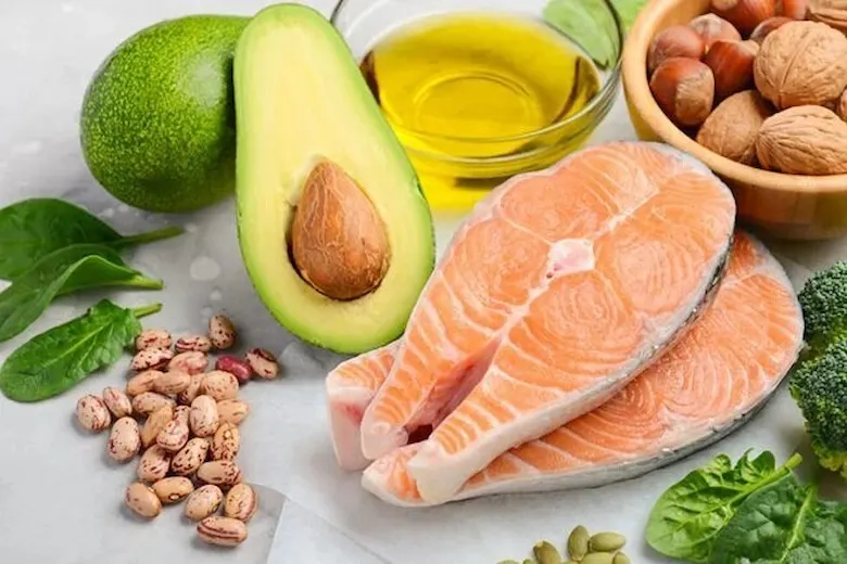 تصویری از غذاهای مفید برای چربی خون